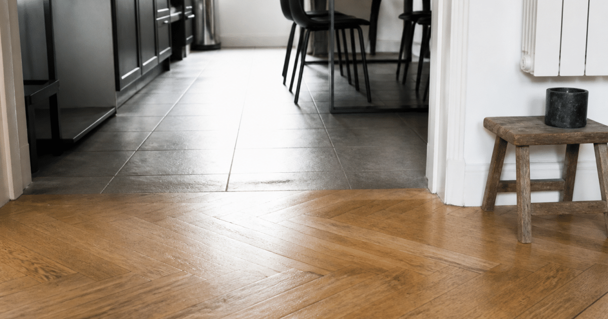 Parquet bois pose directement carrelage sol cuisine